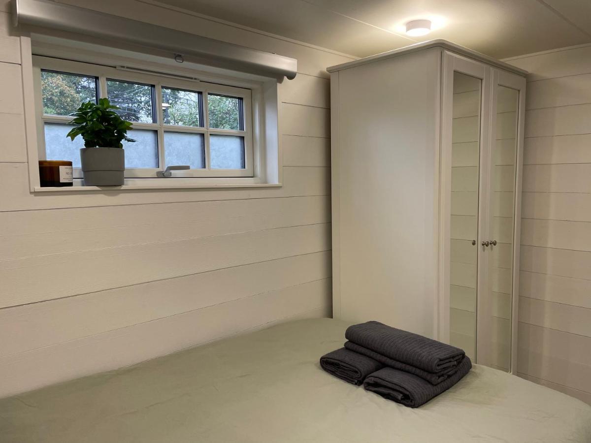 Mini Villa Stockholm Aelvsjoe S61 Exterior photo